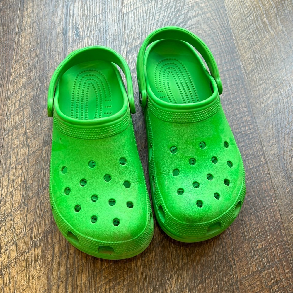 Green Crocs 
Size: 10 men’s
In great condition, barely worn.
